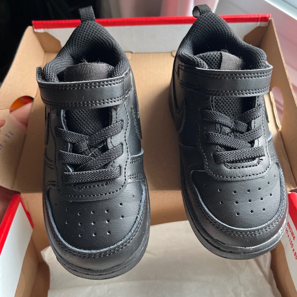 Nike court borough low 2